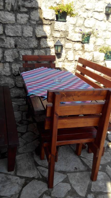 Holiday Home Radus Virpazar Luaran gambar